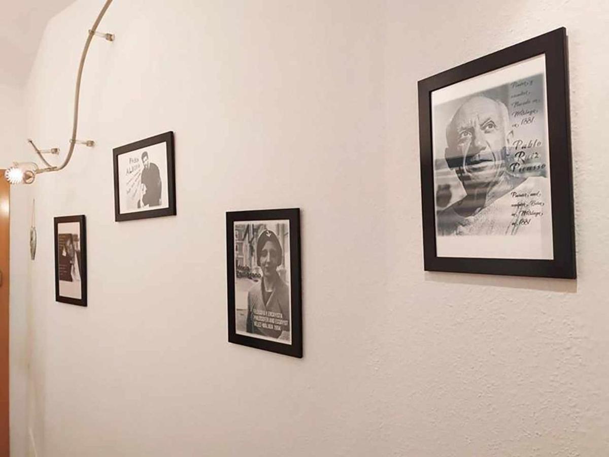 Charming Malaga Stay Walk To Top Sights Екстер'єр фото